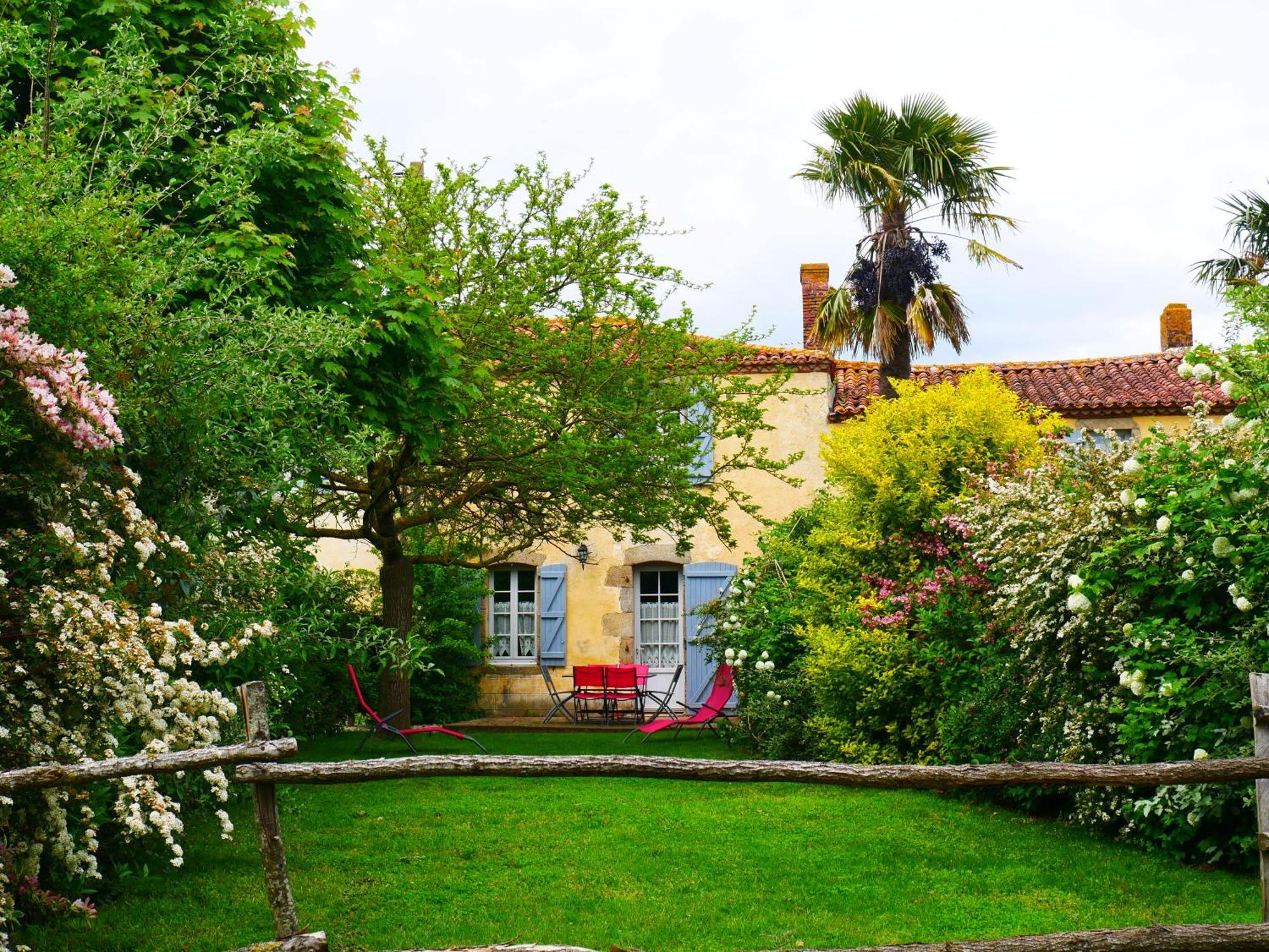La Frapperie Villa Beaurepaire  Exterior photo